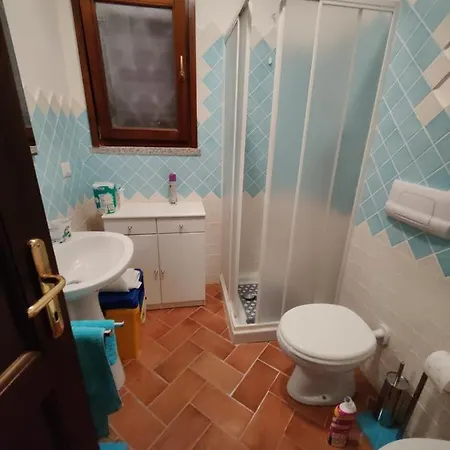 Grazioso Bilocale Al Primo Piano 3 Posti Letto Con Terrazzino. Piscina Condominiale Appartement *